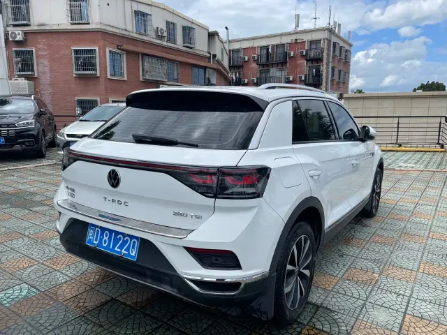Volkswagen T-Roc — Фото автомобиля 15