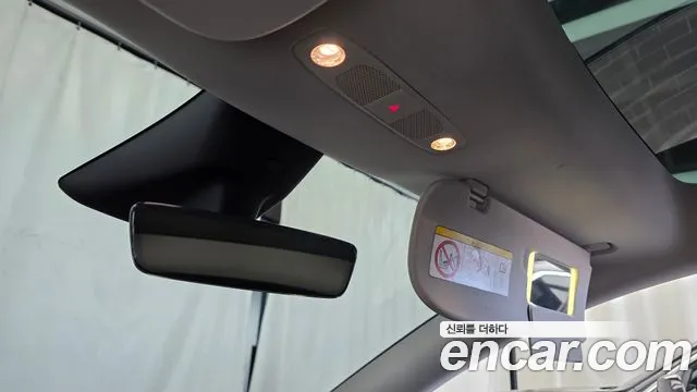 Tesla Model Y — Фото автомобиля 27