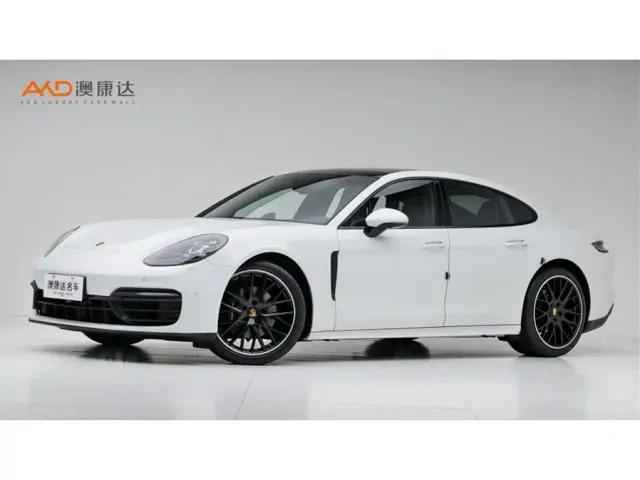 Фотография автомобиля — Porsche Panamera