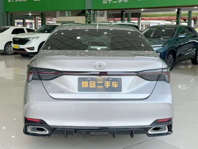 Toyota Avalon — Фото автомобиля 5