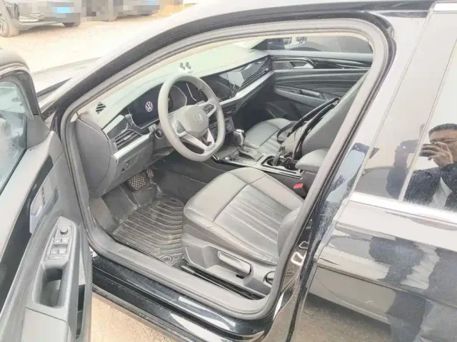 Volkswagen Passat — Фото автомобиля 8