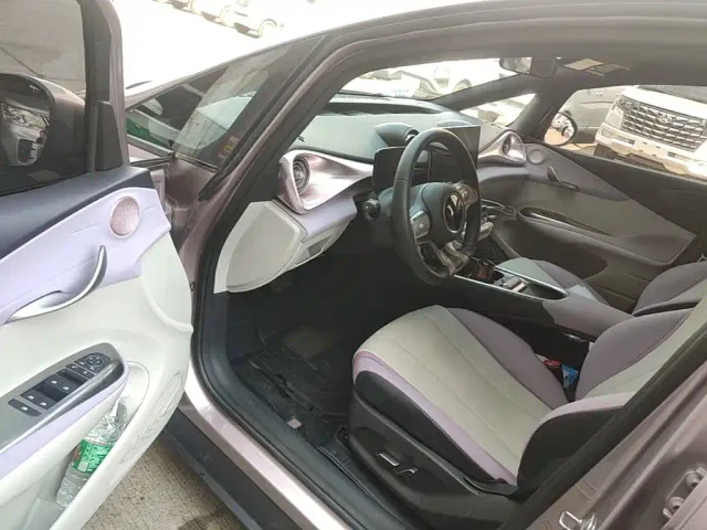 BYD Dolphin — Фото автомобиля 15