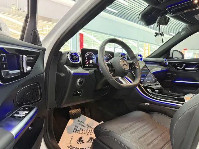 Mercedes-Benz C-Class — Фото автомобиля 4