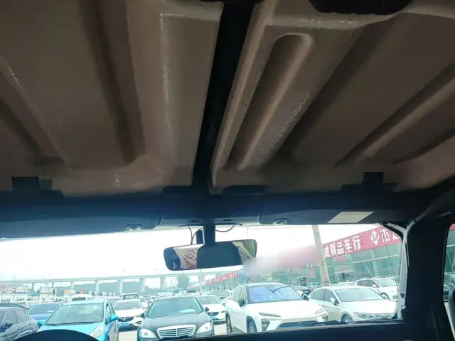 Jeep Wrangler — Фото автомобиля 17