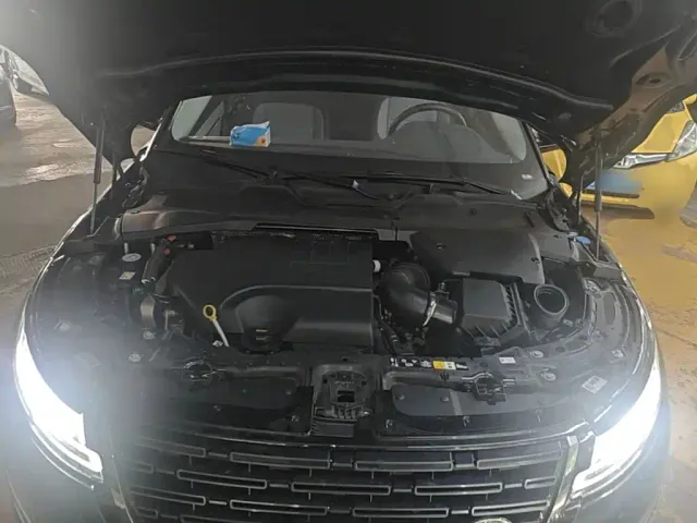 Land Rover Range Rover Evoque — Фото автомобиля 15