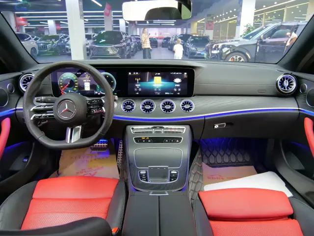 Mercedes-Benz E-Class — Фото автомобиля 10