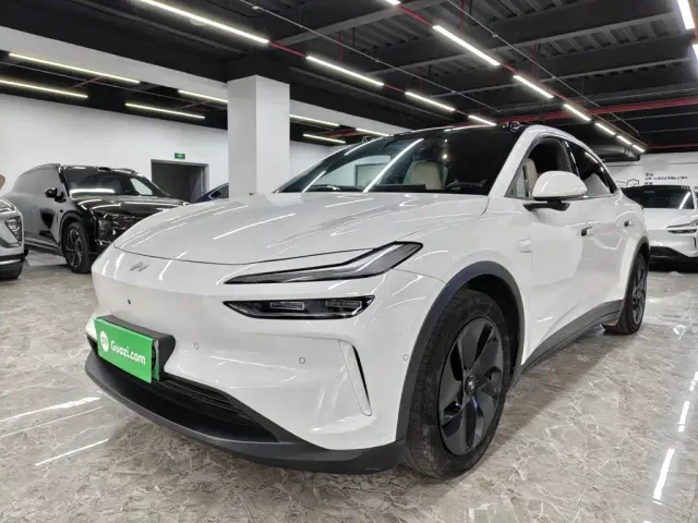 Фотография автомобиля — Onvo L60