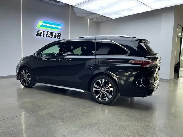 Toyota Granvia — Фото автомобиля 5