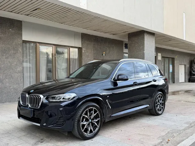 Фотография автомобиля — BMW X3