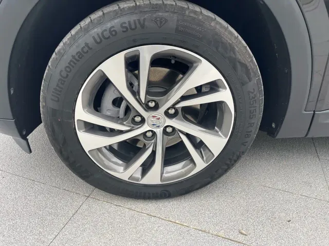 Buick Envision S — Фото автомобиля 25