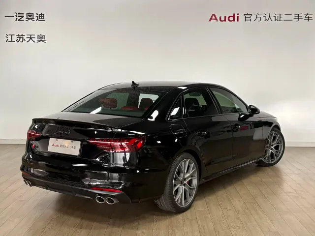 Audi S4 — Фото автомобиля 4