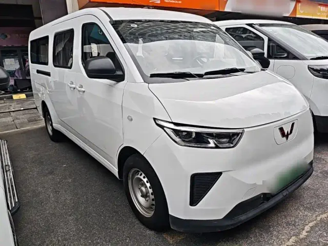 Wuling Yangguang — Фото автомобиля 3