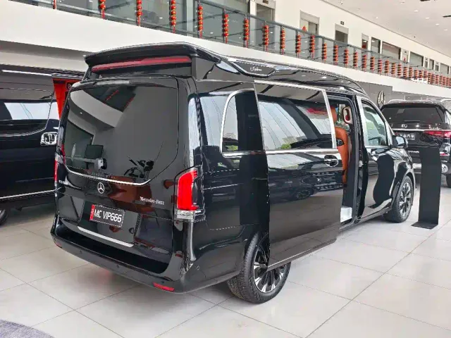 Mercedes-Benz V-Class — Фото автомобиля 9