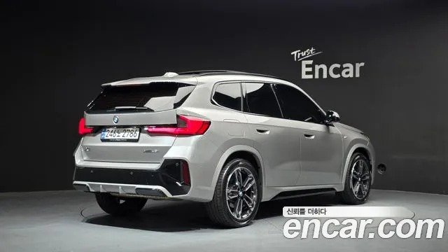 BMW X1 U11 — Фото автомобиля 2