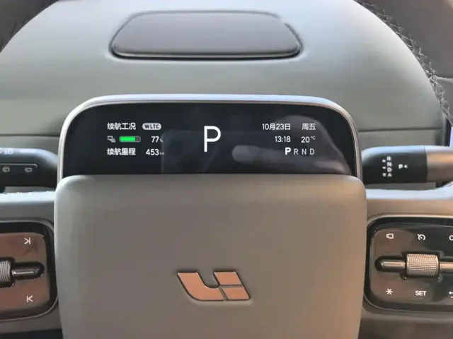 Li Auto i8 — Фото автомобиля 14