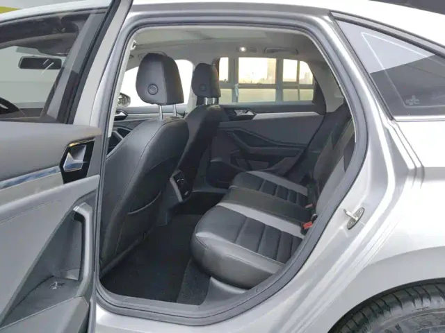 Volkswagen Sagitar — Фото автомобиля 11