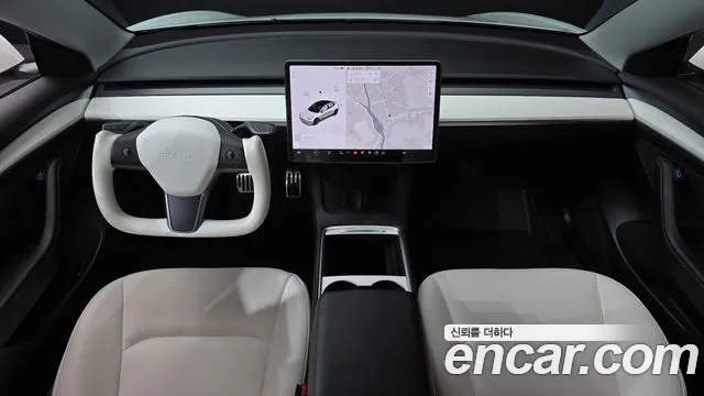 Tesla Model 3 — Фото автомобиля 7