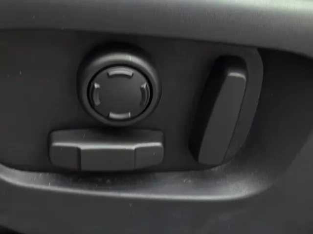 Land Rover Discovery Sport — Фото автомобиля 15