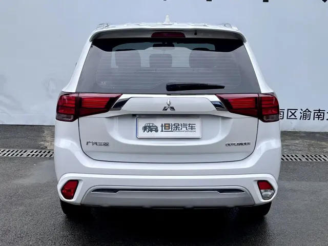 Mitsubishi Outlander — Фото автомобиля 29