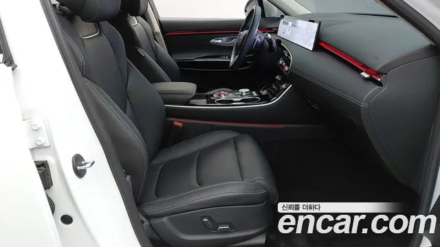 Genesis GV70 — Фото автомобиля 10