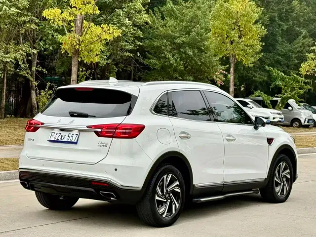 Hongqi HS5 — Фото автомобиля 4
