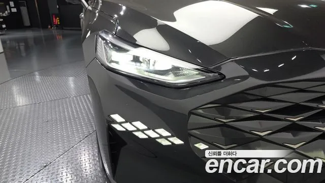 Kia K8 Hybrid — Фото автомобиля 7