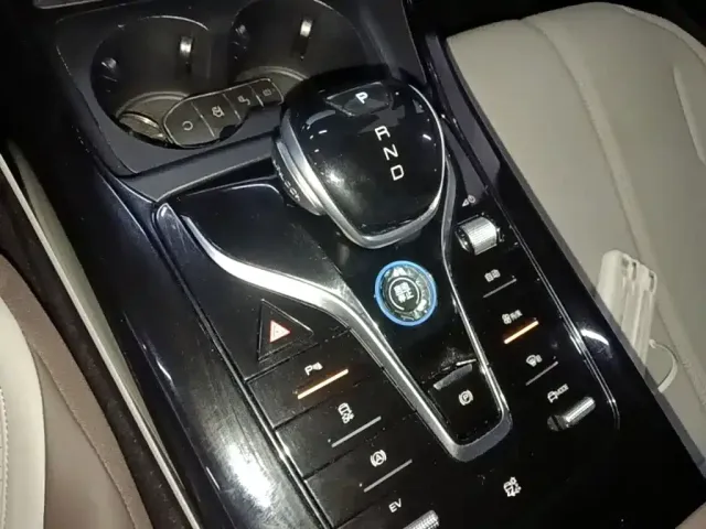 BYD Qin PLUS — Фото автомобиля 13