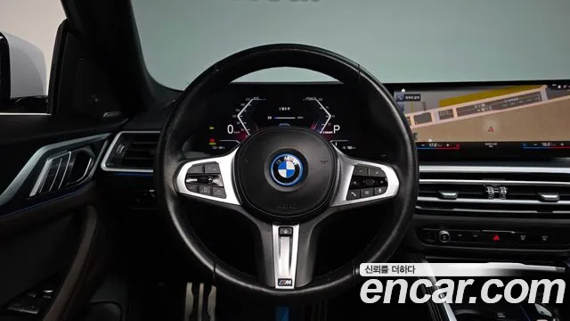 BMW i4 — Фото автомобиля 19