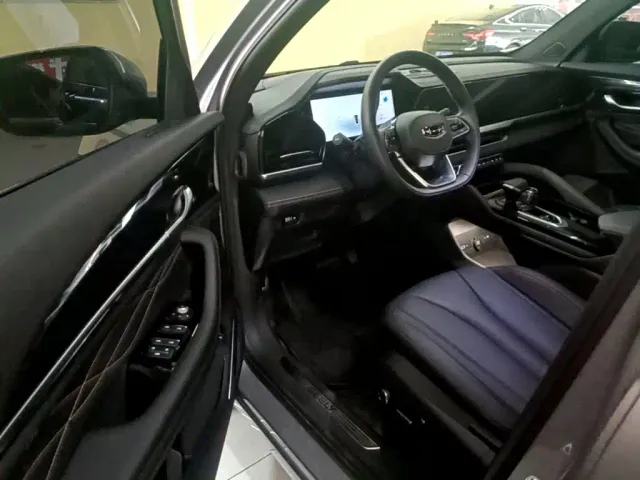 Geely Xingyue L — Фото автомобиля 15