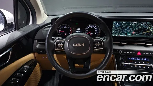 Kia Carnival — Фото автомобиля 13