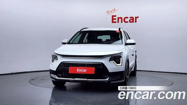 Kia Niro The All New Niro Signature — Фото автомобиля 3