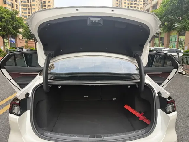 Ford Mondeo — Фото автомобиля 16