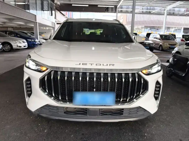Jetour X70 Plus — Фото автомобиля 2