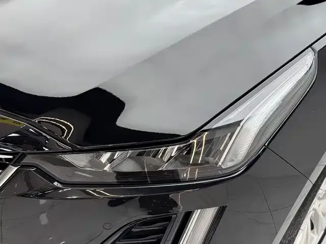 Cadillac CT5 — Фото автомобиля 12