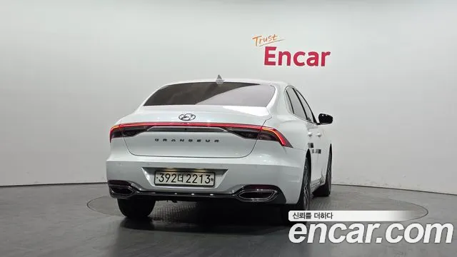 Hyundai Grandeur Новый Grandeur IG 3.0 LPi (Такси) — Фото автомобиля 4