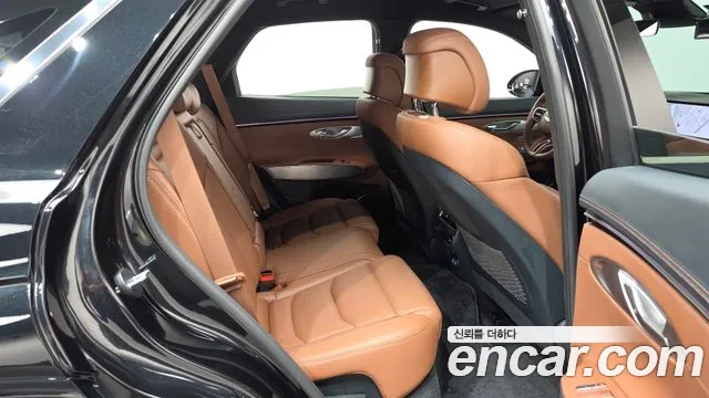 Genesis GV70 2.5T Бензин AWD — Фото автомобиля 2