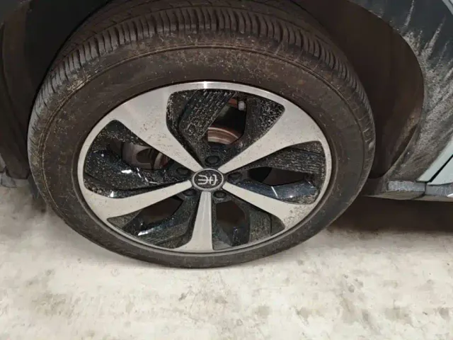 BYD Song PLUS PHEV 2021 EV Premium Model — Фото автомобиля 22