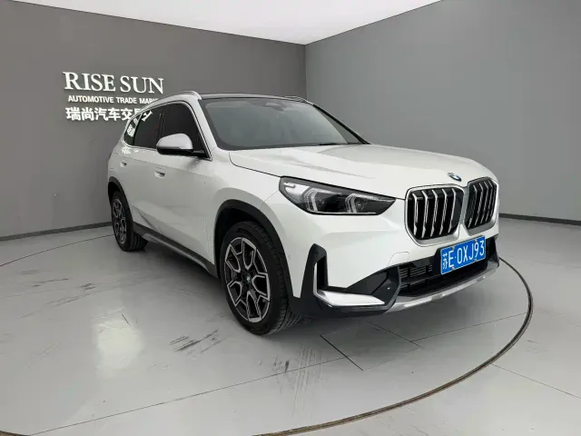 BMW X1 — Фото автомобиля 4