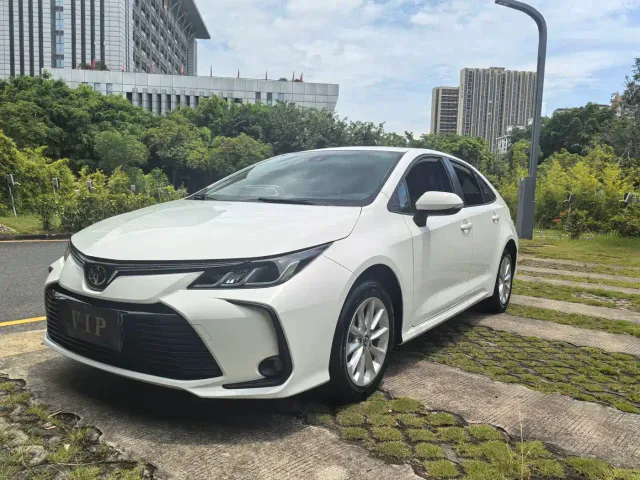 Фотография автомобиля — Toyota Corolla