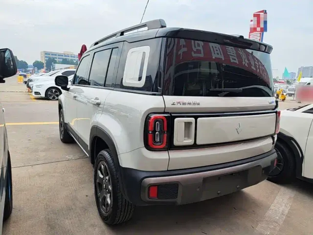 Baojun Yep Plus — Фото автомобиля 4