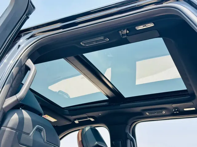 Lincoln Navigator — Фото автомобиля 20