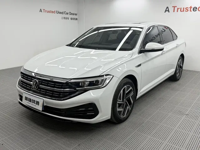 Фотография автомобиля — Volkswagen Sagitar