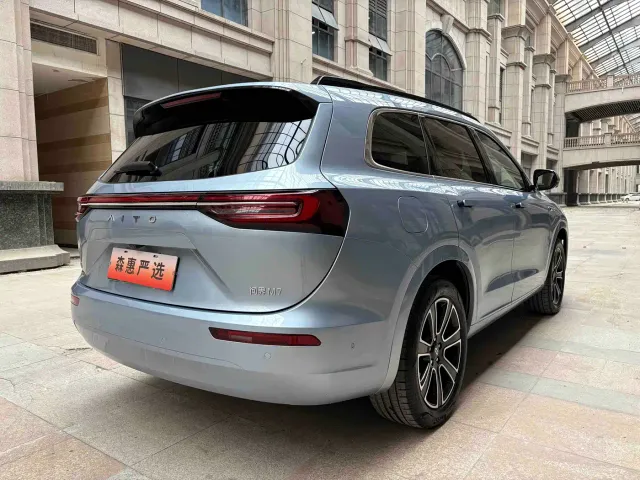 Aito M7 — Фото автомобиля 4