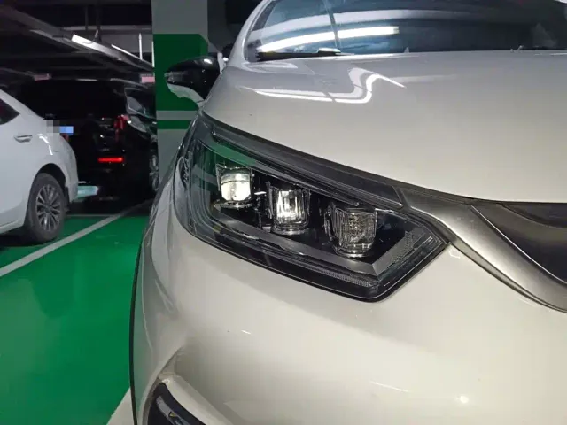 BYD Yuan Pro — Фото автомобиля 7