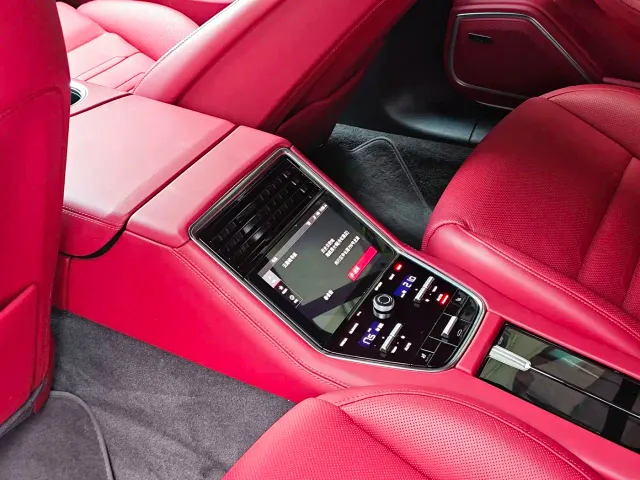Porsche Panamera — Фото автомобиля 15