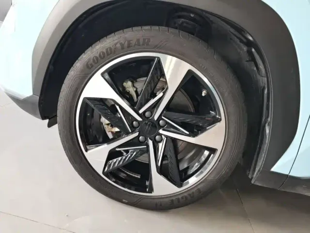 Geely Galaxy L7 — Фото автомобиля 22