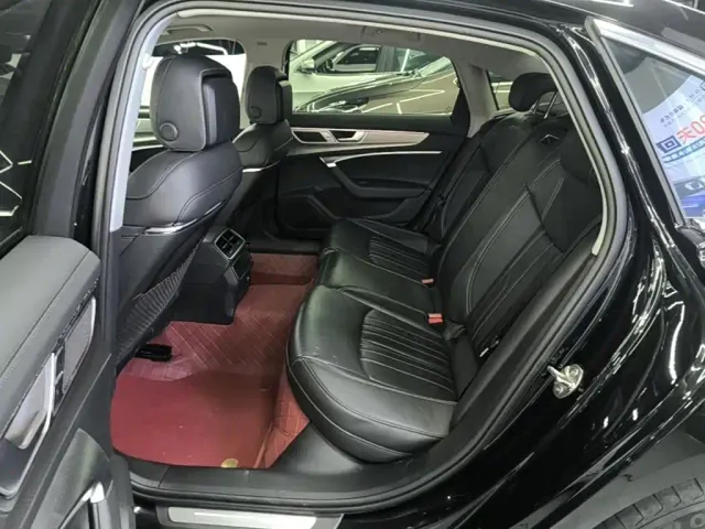 Audi A6L — Фото автомобиля 16