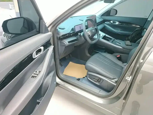 Geely Galaxy E5 — Фото автомобиля 15