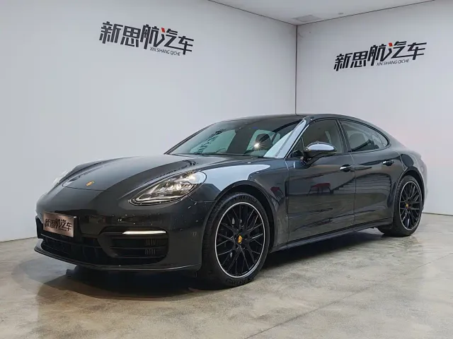 Фотография автомобиля — Porsche Panamera