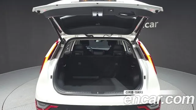 Kia Niro The All New — Фото автомобиля 20